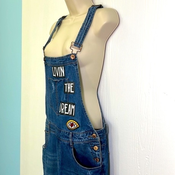 Forever 21 - Livin The Dream Patchwork Distressed Overalls Size 28 - Picture 7 of 15
